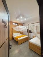 Chambre Triple avec Salle de Bains