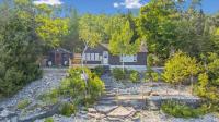 Cedar & Stone, Stunning Dyer's Bay Retreat Tico - B&B Miller Lake