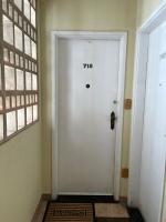 50m da PRAIA, VISTA Lateral para o MAR, Portaria 24hrs, Próximo do Shopping PRAIA-MAR, Em cima do Mercado Pão de Açucar - B&B Santos