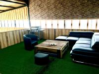 Loft géant au calme proche gare du Mans et 10 min circuit - B&B Le Mans