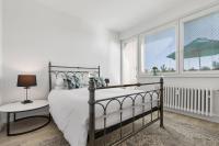 4 Rooms for 5, 2 Balconies, Wi-fi 15 Min Centre - Bed and Breakfast Bratislava