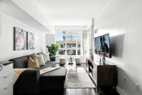 Modern Lakefront Escape Walk to Waterfront - B&B Toronto