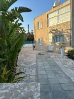 Modern house in Larnaca - B&B Larnaka