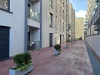 Sea La Vie - Elegant Beachfront Family Apartment, Shëngjin - B&B Lezhë