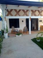 Malapasqua Island Cottage Holiday House - B&B Daanbantayan