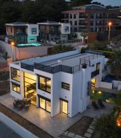Luxury villa with private pool - B&B Kusadasi
