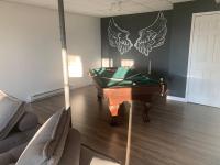 Chalet De l'Escapade Hot Tub - Lakeview - Pool table - Mountain view - More ! - B&B Entrelacs