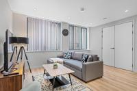 Family Friendly Gem Jewellery Q - B&B Birmingham