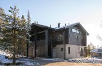 Villa Ruka - Rising Sun with 3 bedrooms, loft, sauna and balcony with a view - B&B Ruka