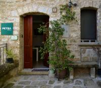 Petra Holiday Home - B&B