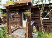 Cabin centrally Located in the Cornish Countryside - B&B St Austell