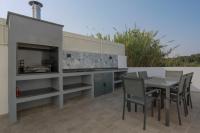 Villa Caldara, Private Pool, Outdoor Kitchen, Airco & Pellet Heater - Near Beach & Town - Chambres d'hôtes Coto