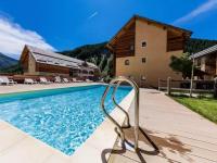Appartement 4 pièces pour 6-8 personnes, 2 chambres, 1 cabine, 2 canapés-lit double dans le salon, au pied des pistes et piscine l'été, wifi fibre - B&B Arvieux