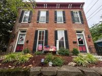 "Madison Manor I" by the River, Hot Tub, Downtown - B&B Madison