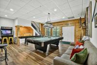New Aananda Lookout - Hot Tub Arcade Pool Table - B&B Cleveland