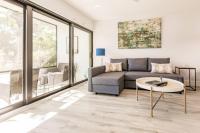 Park Shore Resort 1st Floor condo, BLDG I 152 - B&B Naples