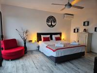 Habitación Doble Deluxe con balcón y vistas al mar