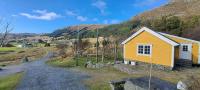 Restored Farmhouse By The Sea In Kvalheim - B&B Raudeberg