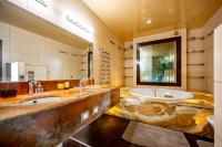 Tokyo Luxury apartment - B&B Odesa
