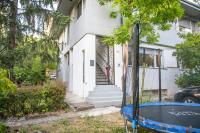 Kirsche Apartment - 85 sqm - Free parking - Bed and Breakfast Sarajevo