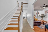 Updated University Area Home with Hot Tub Near Charlotte Your Perfect Retreat - Chambres d'hôtes Charlotte