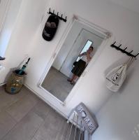 Ferienhaus nähe Stadtpark, renoviert, Businesswohnung, Monteurwohnung, Geschäftsreisendewohnung, Garten, Balkon,Parkplatz - Chambres d'hôtes Salzgitter