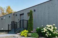 Stoney Lake Cottage with Private Dock by Leavetown Vacations - Ferienwohnung Crowes Landing
