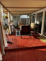 AJ's Cottage - B&B