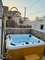 Villa Kastrouna, with private heated jacuzzi - B&B Sými