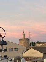 Appartement cosy avec vue sur remparts à Aigues-Mortes - Chambres d'hôtes Aigues-Mortes