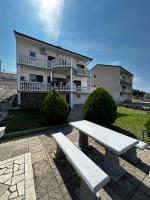 Guest House Angela - Bed and Breakfast Senj