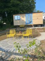 Noahs Ark Shepherds Hut - B&B