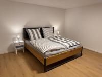 Große Wohnung am Segelflugplatz - B&B Marpingen