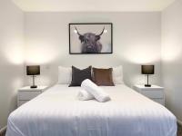 Stylish one bedroom entire apartment Speedy WiFi - B&B Christchurch