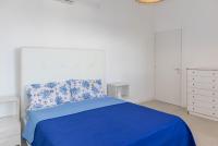 Appartamento con 2 Camere da Letto, Terrazza e Vista Mare