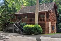 Spacious 5BR Cabin Hot Tub & Game Room - B&B Pigeon Forge