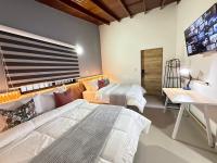 Zweibettzimmer mit eigenem Bad