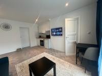 Next door airport apartmens - B&B Karmėlava