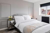 Three Bedroom Birmingham Stay Free Parking Perfect for Families Travellers Professionals M6 - Chambres d'hôtes Birmingham