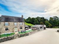 HollyDale - B&B Leek