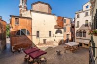Domus Apostoli Balcony - Bed and Breakfast Venetië