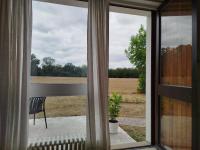 Modern lines in classic Burgundy - Bed and Breakfast Corbigny
