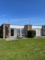 Family friendly 3 bedroom bungalow - Ferienwohnung Freshwater