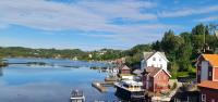 Waterfront Fjord Villa Near Bergen, Boat, Fishing Family Paradise - B&B Lindås