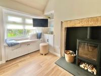 Seatown Cottage - Stone's throw from beach - B&B Lossiemouth