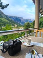 Guesthouse Mountain - Ferienwohnung Valbonë