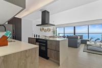 Beachfront and modern getaway - B&B Bucerías