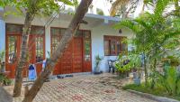 Summer Story Villa - Bed and Breakfast Midigama