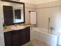 Deluxe Room (2 Adults + 1 Child)