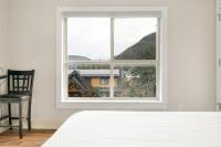 Serenity Luxe 2BR unit in Harrison - B&B Harrison Hot Springs